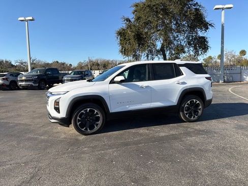 New 2026 Chevrolet Equinox LT w/ Convenience Package II image 3