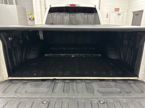 Used 2017 Ford F250 XLT w/ Snow Plow Prep Package image 12