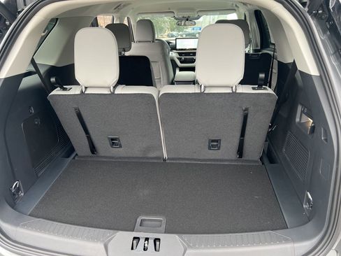 New 2026 Ford Explorer Active w/ Active Comfort Package image 11