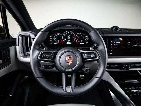 Used 2026 Porsche Cayenne S AWD/4WD image 27