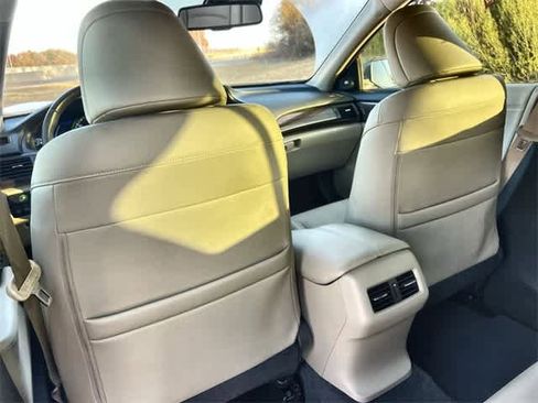 Used 2017 Honda Accord Touring image 13