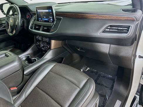 Used 2021 Chevrolet Suburban High Country image 35