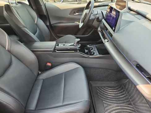 Certified 2025 Toyota Prius XLE FWD image 19