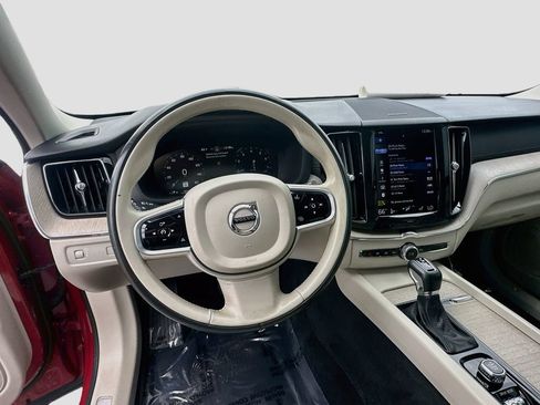 Used 2021 Volvo XC60 T6 Inscription AWD/4WD image 11