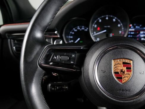 Certified 2024 Porsche Macan S AWD/4WD image 22