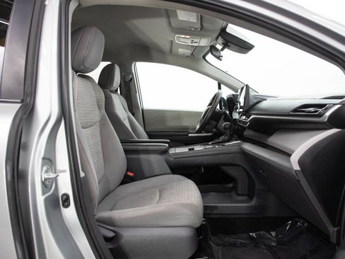 Used 2021 Toyota Sienna LE FWD image 11