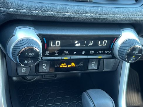 Used 2023 Toyota RAV4 XLE w/ Convenience Package image 21