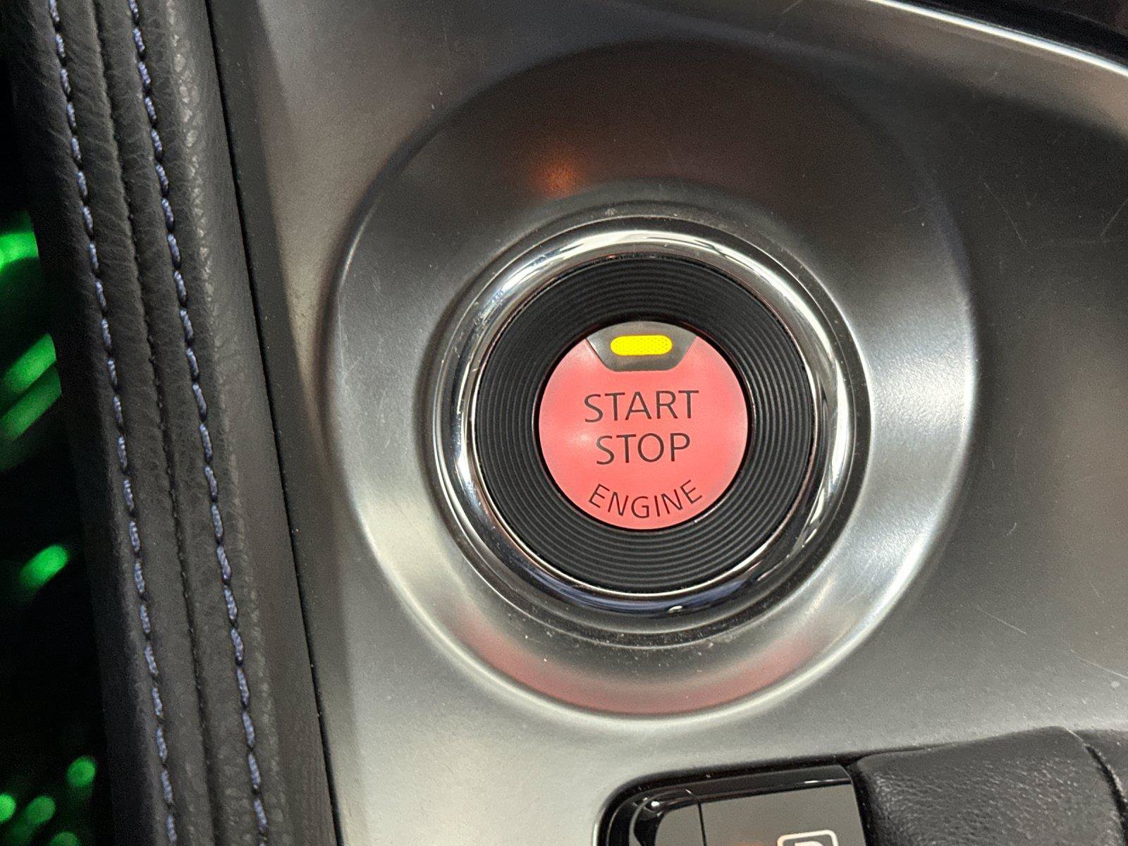 Used 2018 Nissan Maxima SR w/ Interior Lighting Package FWD image 21