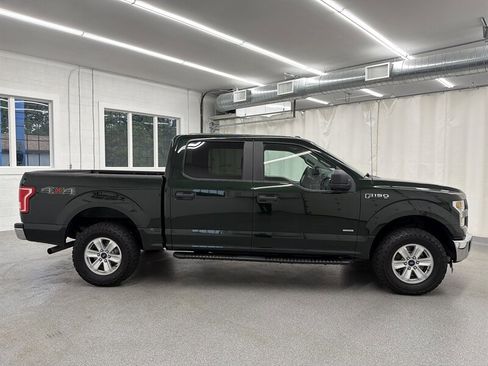 Used 2016 Ford F150 XL w/ Equipment Group 101A Mid AWD/4WD image 4