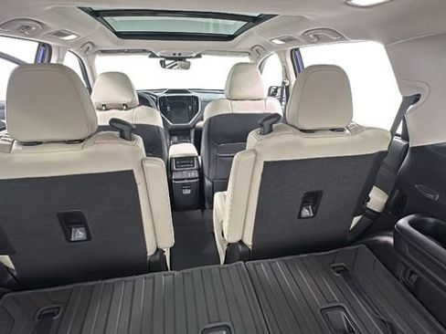 New 2026 Subaru Ascent Limited image 18