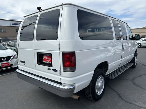 Used 2011 Ford E-350 and Econoline 350 XLT image 7