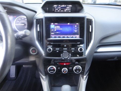 Used 2021 Subaru Forester Premium AWD/4WD image 8