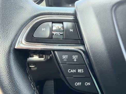 Used 2023 Lincoln Nautilus AWD w/ Premium Package image 19