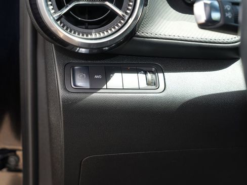 Used 2025 Chevrolet Equinox LT AWD/4WD image 10
