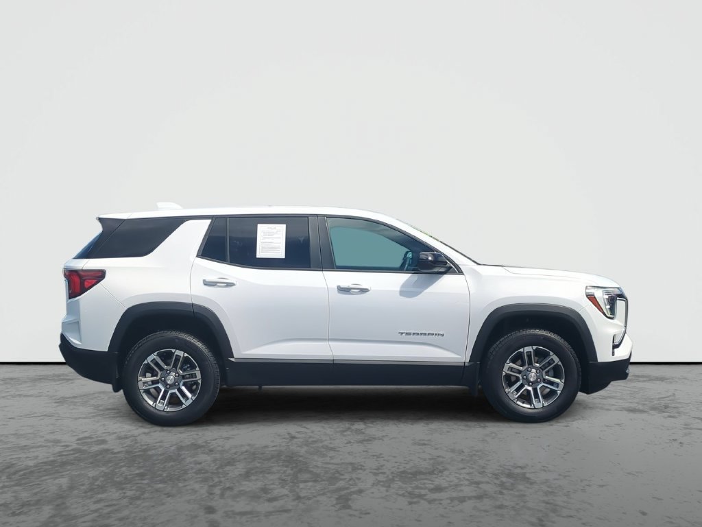 Certified 2026 GMC Terrain Elevation AWD/4WD image 9