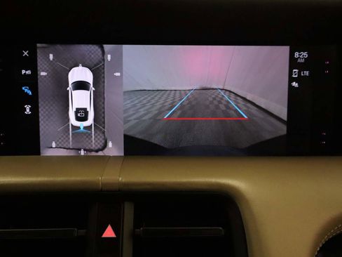 Used 2020 Porsche Taycan 4S image 13