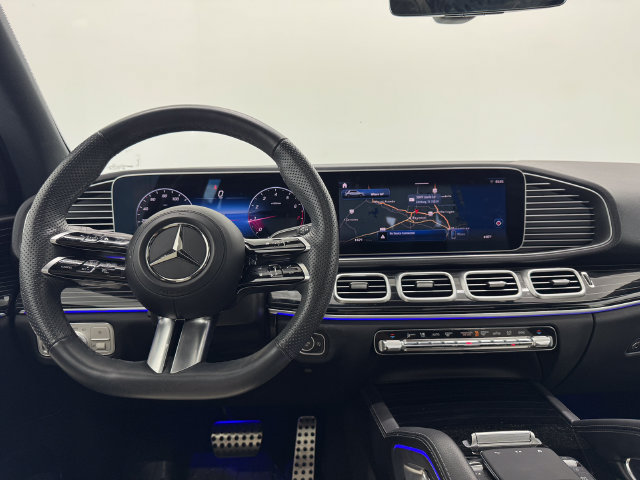 Used 2024 Mercedes-Benz GLE 350 4MATIC image 3