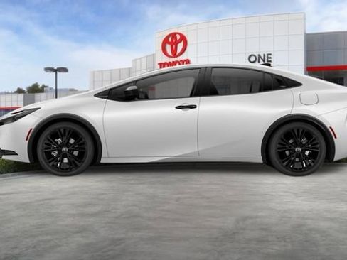 New 2026 Toyota Prius Plug-In Hybrid FWD image 26