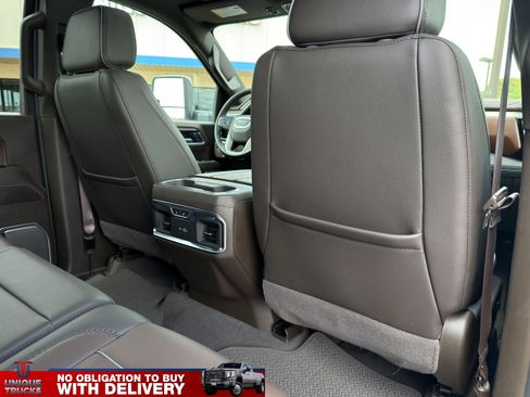 Used 2025 GMC Sierra 3500 Denali w/ Denali Reserve Package image 27