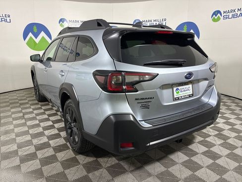 Certified 2025 Subaru Outback Onyx Edition w/ Tech Package 2 AWD/4WD image 4