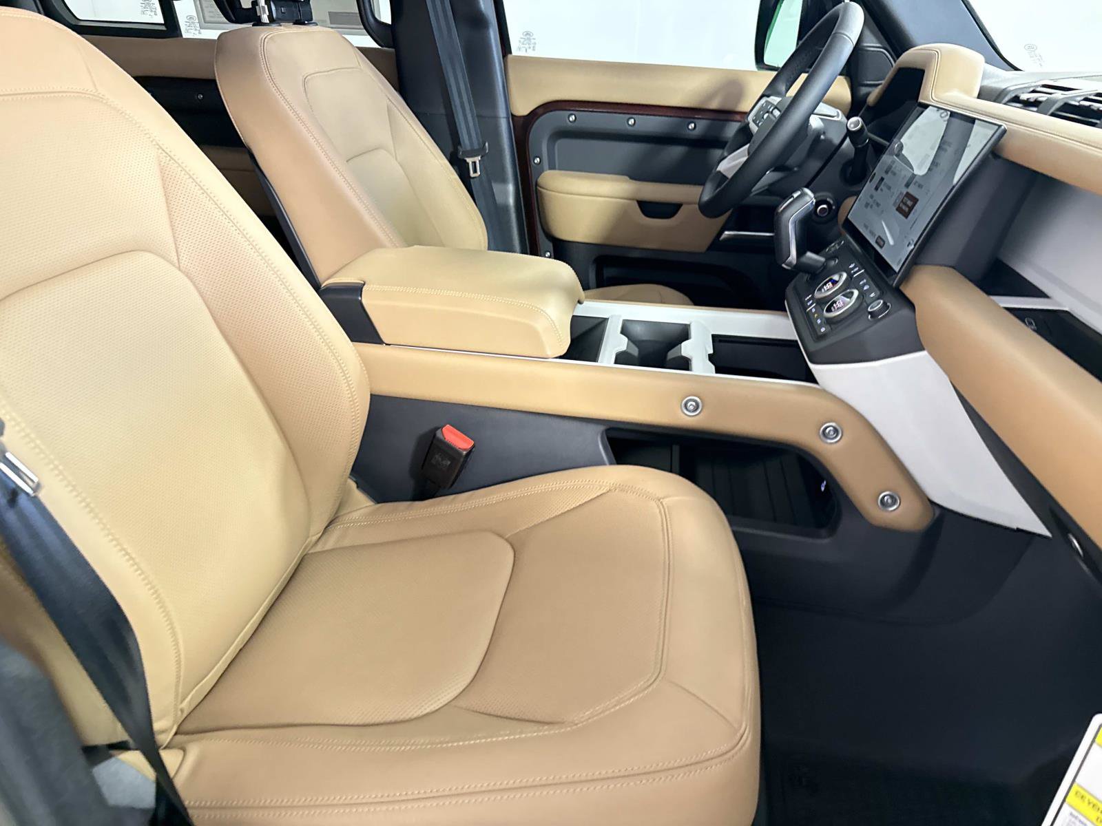 New 2026 Land Rover Defender 130 S AWD/4WD image 10