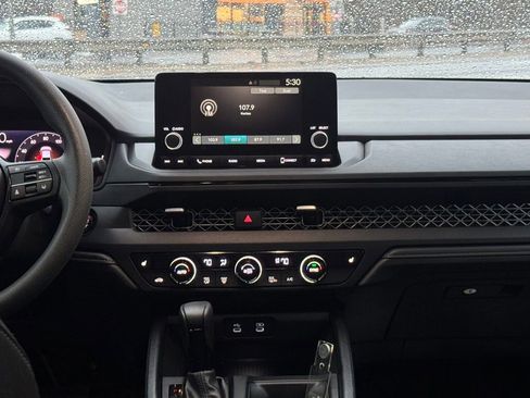 Used 2025 Honda Accord SE image 16