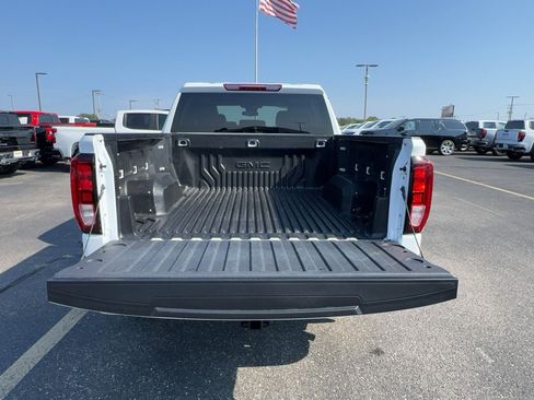 Certified 2025 GMC Sierra 1500 Elevation AWD/4WD image 5