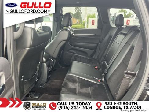 Used 2018 Jeep Grand Cherokee Altitude RWD image 14