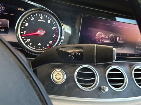 Used 2017 Mercedes-Benz E 300 image 11