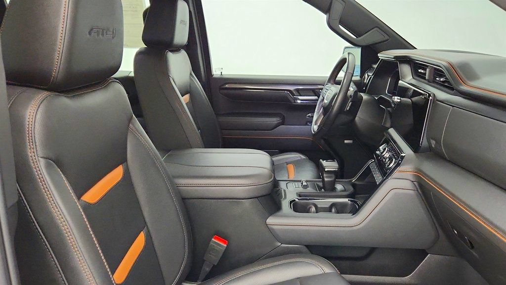 Used 2023 GMC Sierra 1500 AT4 w/ Technology Package AWD/4WD image 24
