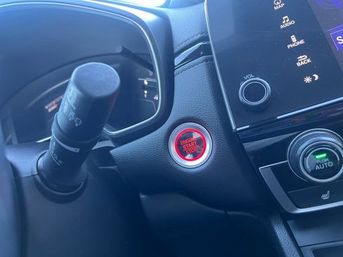 Used 2018 Honda CR-V Touring image 19