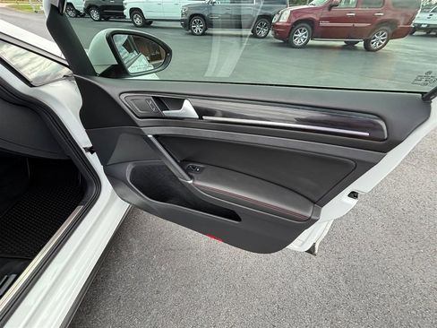 Used 2016 Volkswagen GTI Autobahn w/ Driver Assistance Package image 24