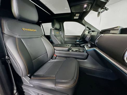 New 2026 Ford Expedition Tremor image 15