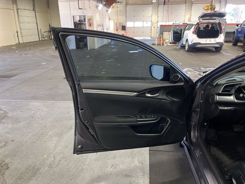 Used 2016 Honda Civic EX-T image 18