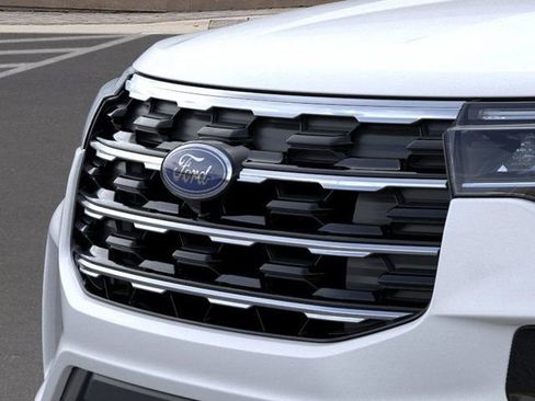 New 2026 Ford Explorer Active w/ Active Comfort Package image 17