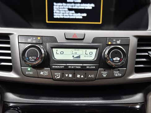 Used 2017 Honda Odyssey EX-L image 12