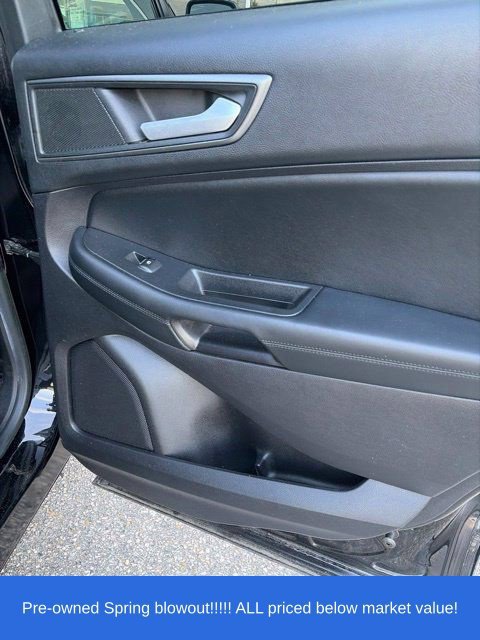 Used 2020 Ford Edge SE FWD image 21