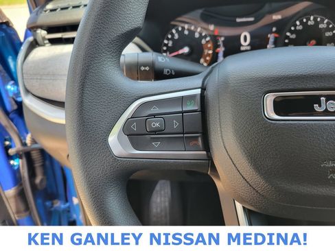 Used 2023 Jeep Compass Sport w/ Mopar Graphics Package AWD/4WD image 30