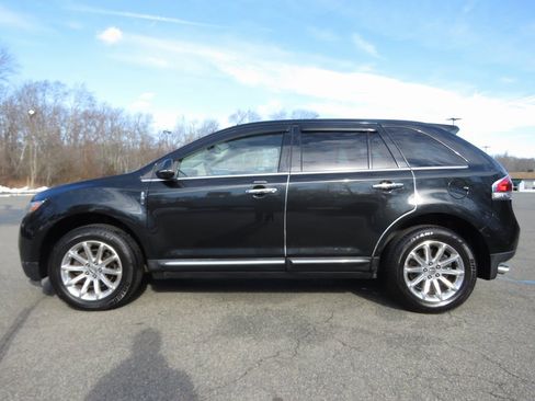 Used 2014 Lincoln MKX AWD w/ Equipment Group 101A image 8