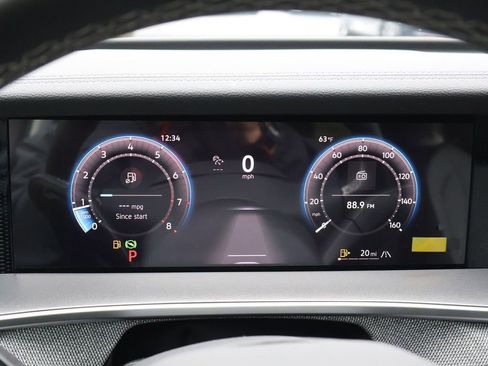 Used 2025 Volkswagen Tiguan S image 28