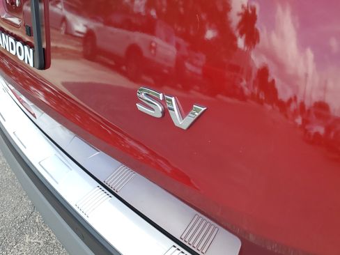 Used 2022 Nissan Rogue SV image 8