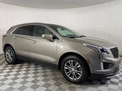 Used 2023 Cadillac XT5 Premium Luxury w/ LPO, Floor Liner Package AWD/4WD image 10