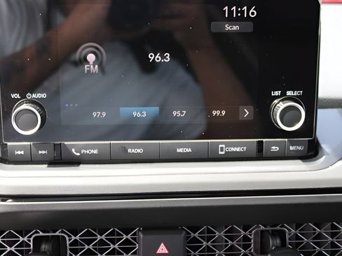 Used 2024 Honda Accord EX image 16