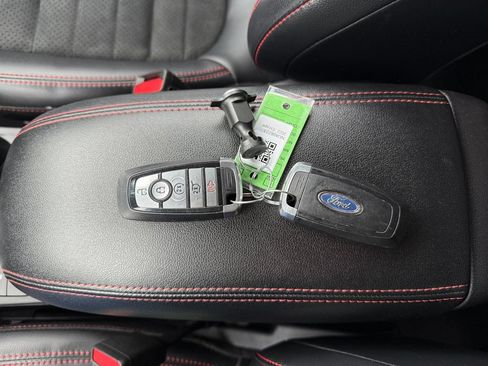 Used 2022 Ford Escape SEL w/ SEL Stealth AWD Package image 33