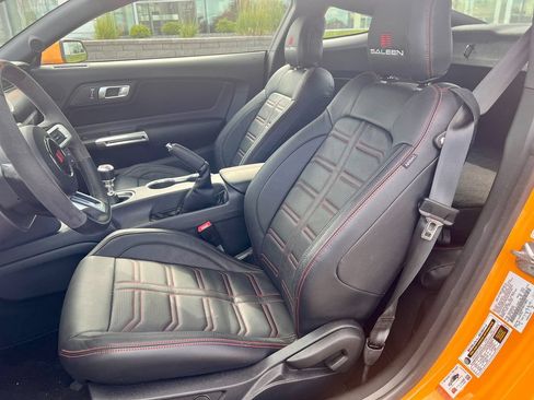 Used 2022 Ford Mustang GT w/ Equipment Group 301A RWD image 10