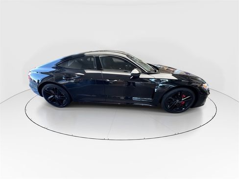 Used 2023 Audi RS e-tron GT image 9