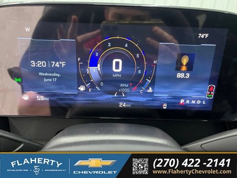 Used 2025 Chevrolet Traverse LT w/ LPO, Floor Liner Package FWD image 27
