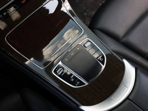 Used 2020 Mercedes-Benz GLC 300 image 22