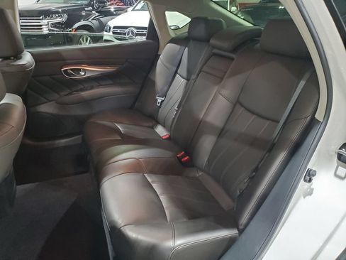 Used 2018 INFINITI Q70 L 3.7 w/ Sensory Package AWD/4WD image 38