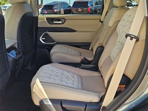 New 2026 Nissan Armada Platinum image 17